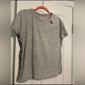 Juicy couture 2 piece set. Size M for both shirt and sweat pants, tags still on.